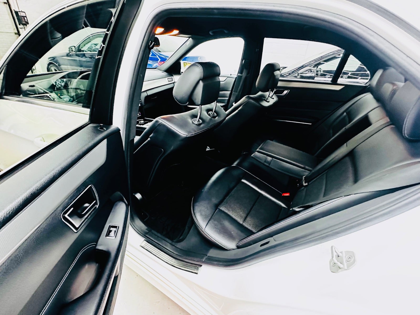 Billede af Mercedes E200 2,2 CDi Avantgarde aut.