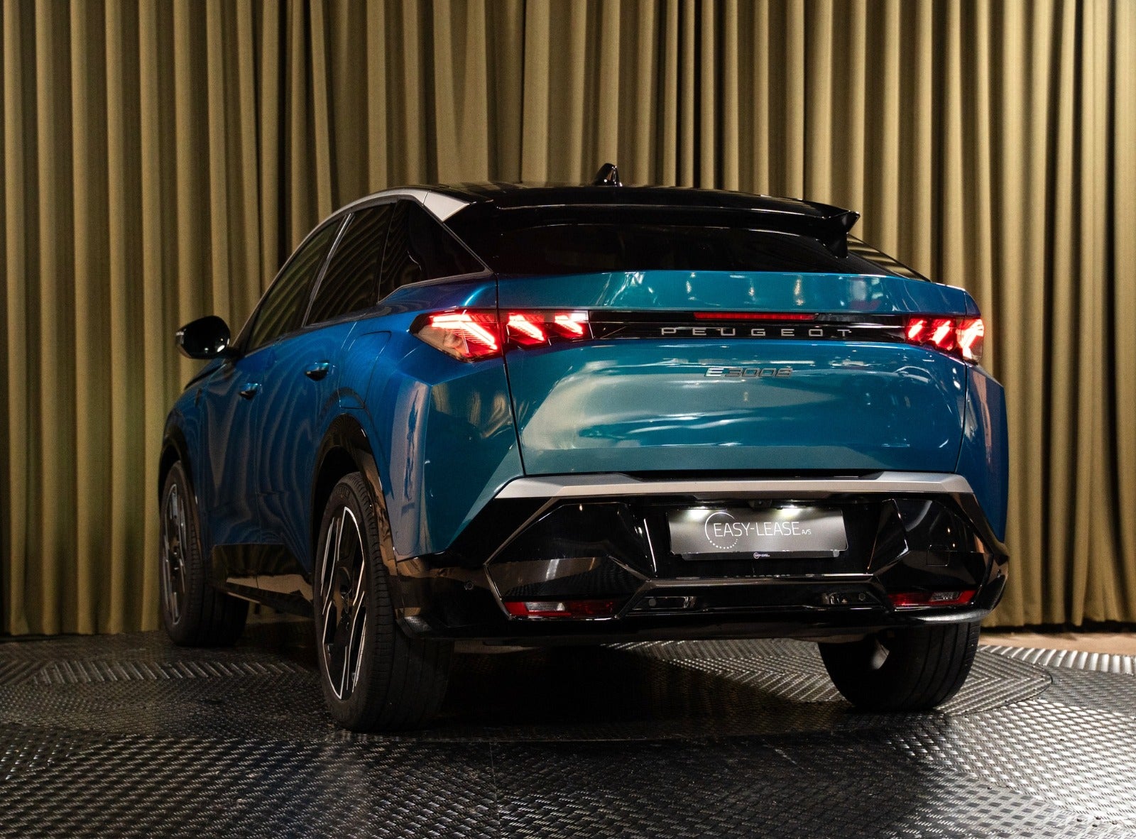 Billede af Peugeot e-3008 77 GT Pack