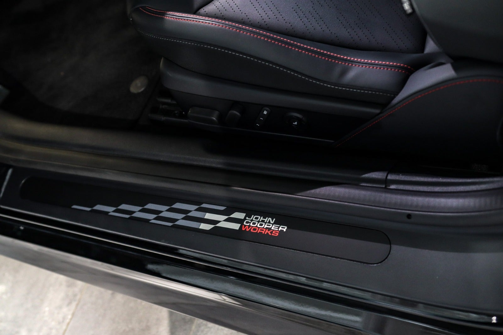 Billede af MINI Cooper SE  JCW Trim XL