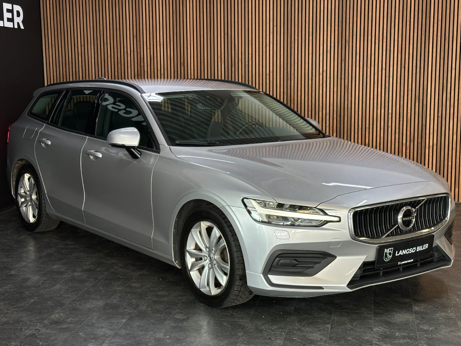 Billede af Volvo V60 2,0 D3 150 Momentum aut.