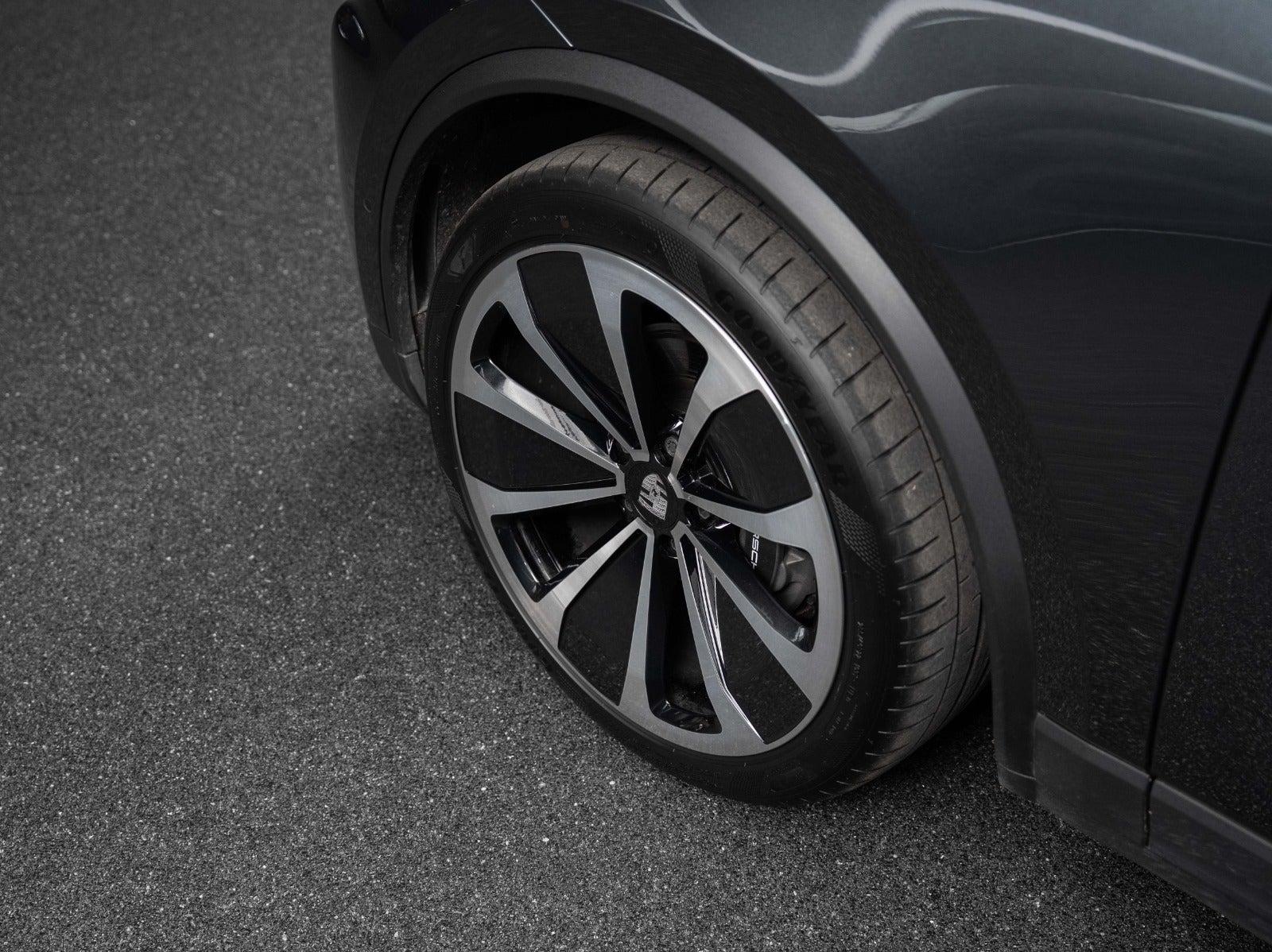 Gallery image 7 of 17