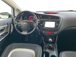 Kia Ceed CVVT Attraction