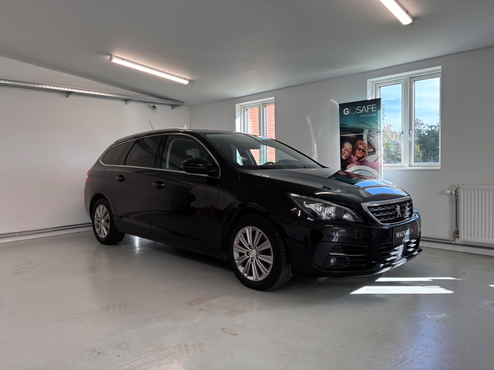 Billede af Peugeot 308 1,5 BlueHDi 130 Selection Sky SW EAT8