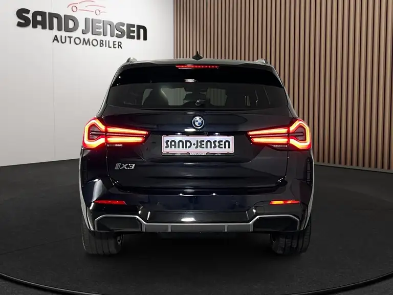 BMW iX3 Charged Plus M-Sport Van