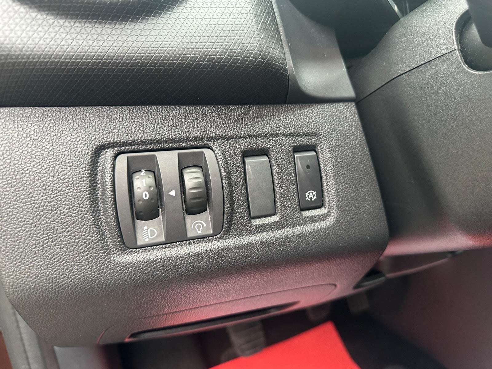 Renault Clio IV TCe 90 Expression Sport Tourer