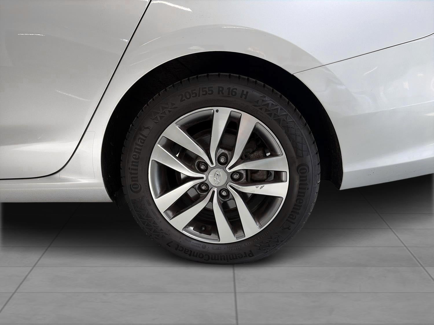 Billede af Hyundai i30 1,4 T-GDi Premium stc. DCT