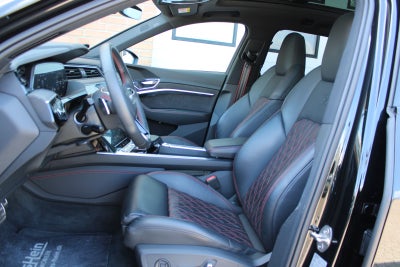 Audi Q8 e-tron S-line quattro