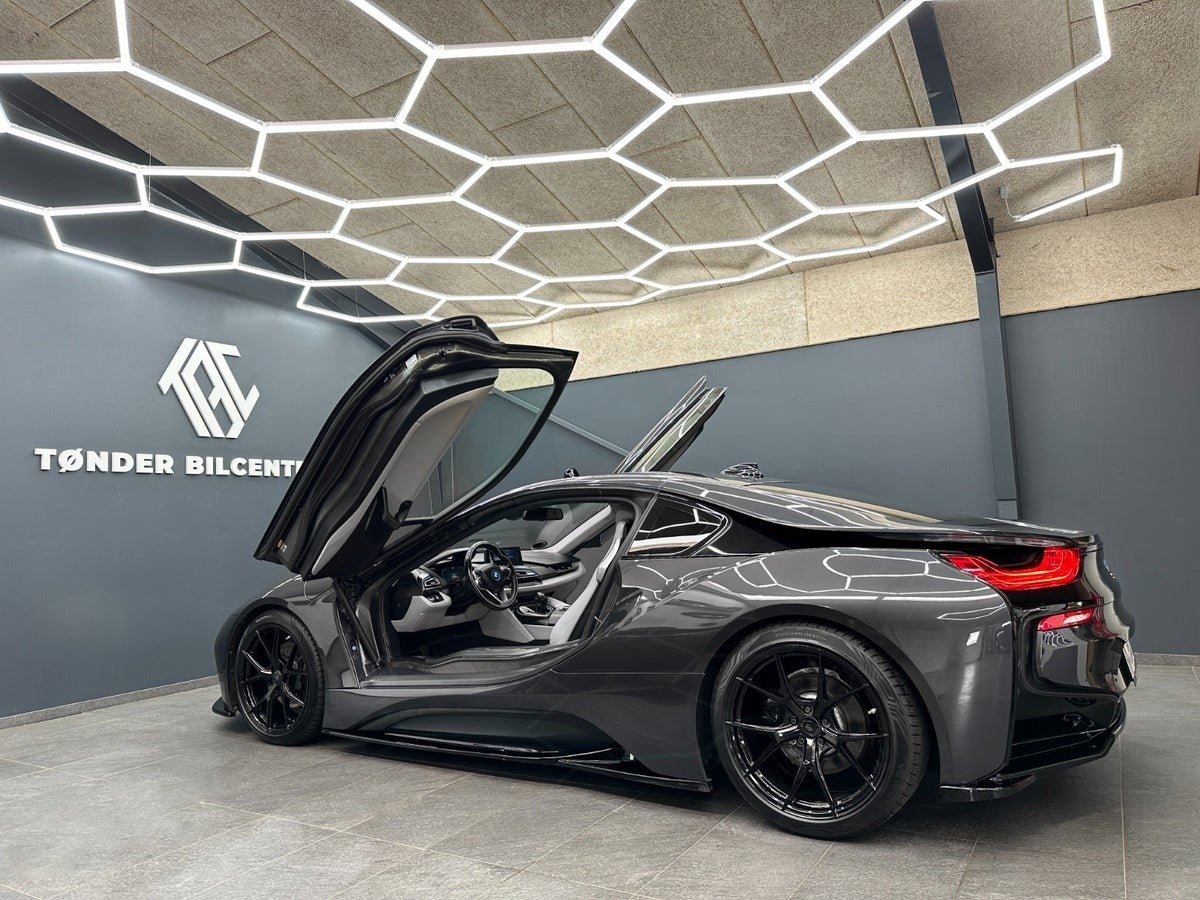 BMW i8 2016