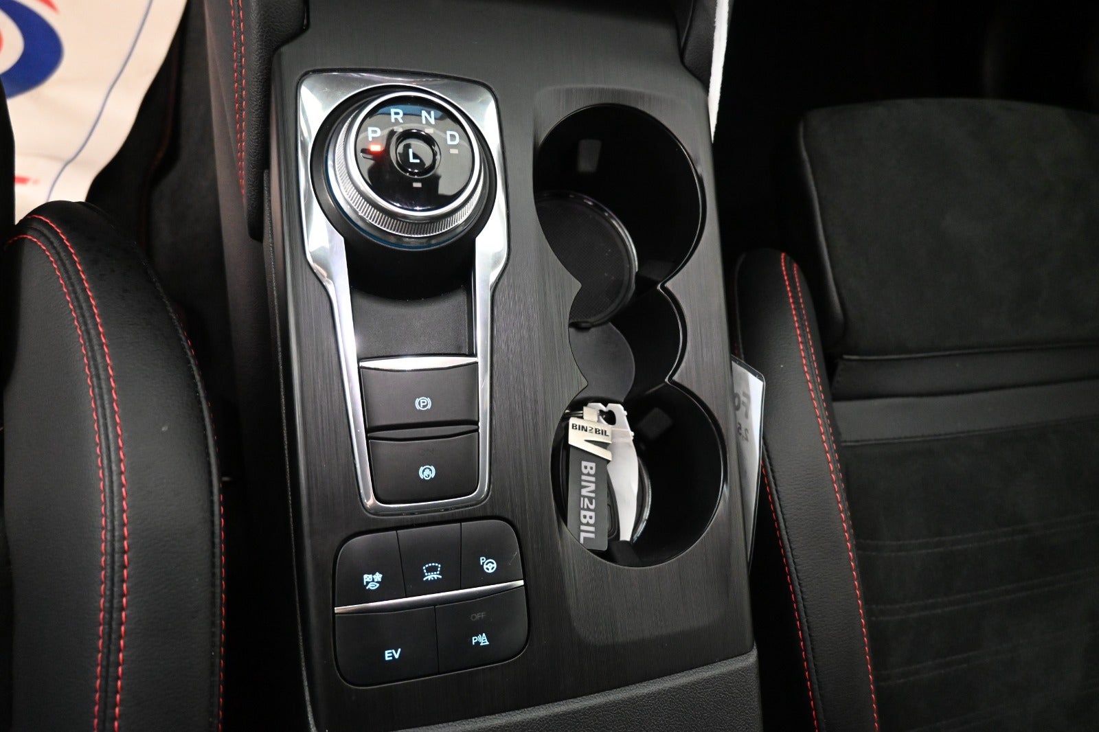 Ford Kuga PHEV Graphite Tech CVT