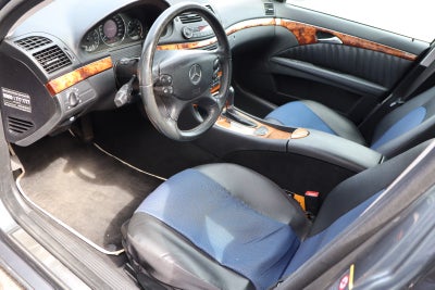 Mercedes E230 Avantgarde aut.