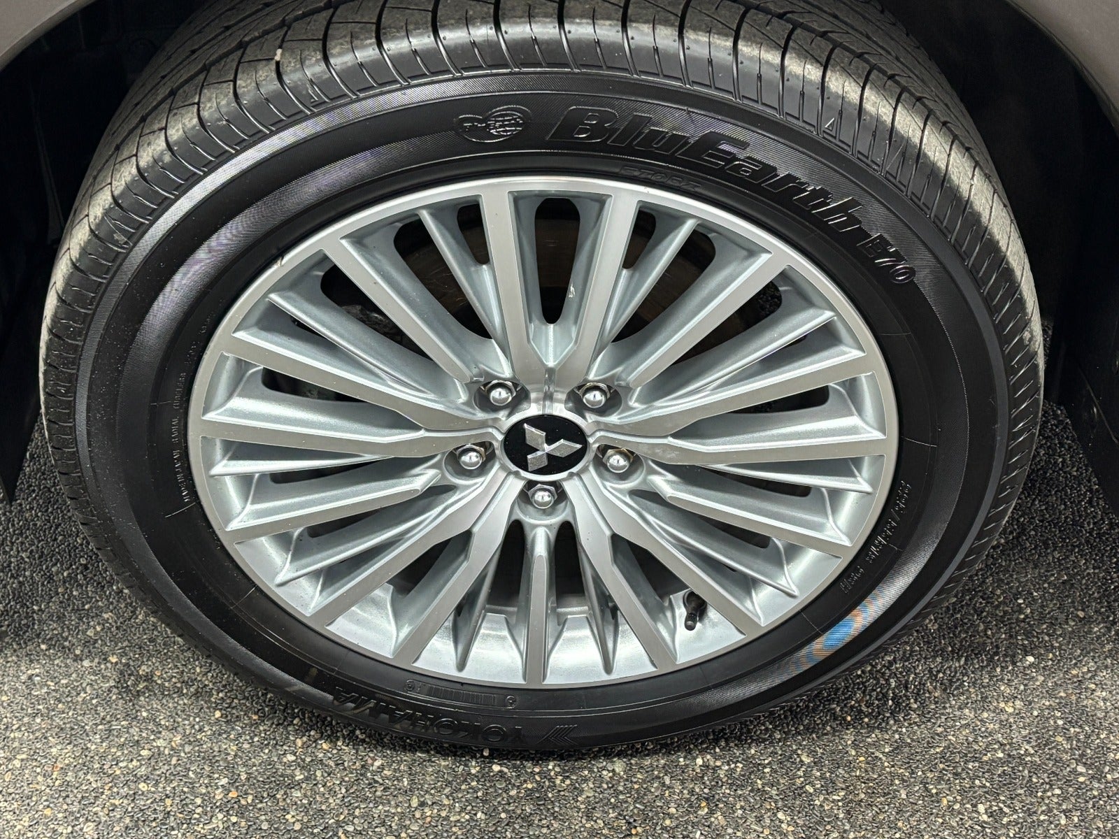 Billede af Mitsubishi Outlander 2,4 PHEV Intense CVT 4WD