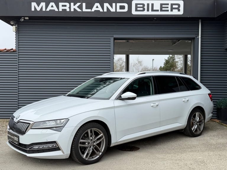 Skoda Superb TSi iV Combi DSG
