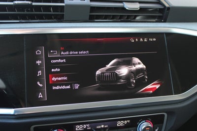 Audi Q3 TFSi e S-line plus S-tr.