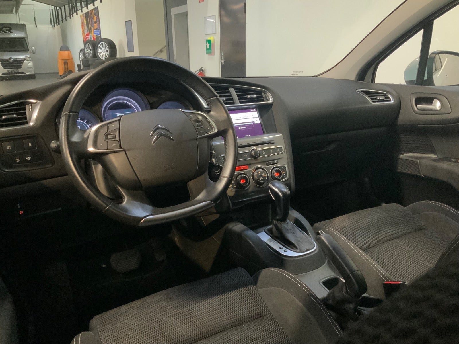 Citroën C4 (6/8)