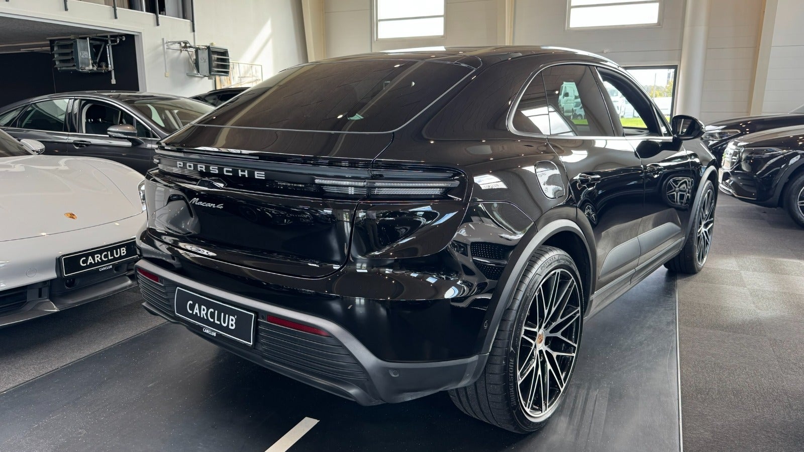 Porsche Macan 4