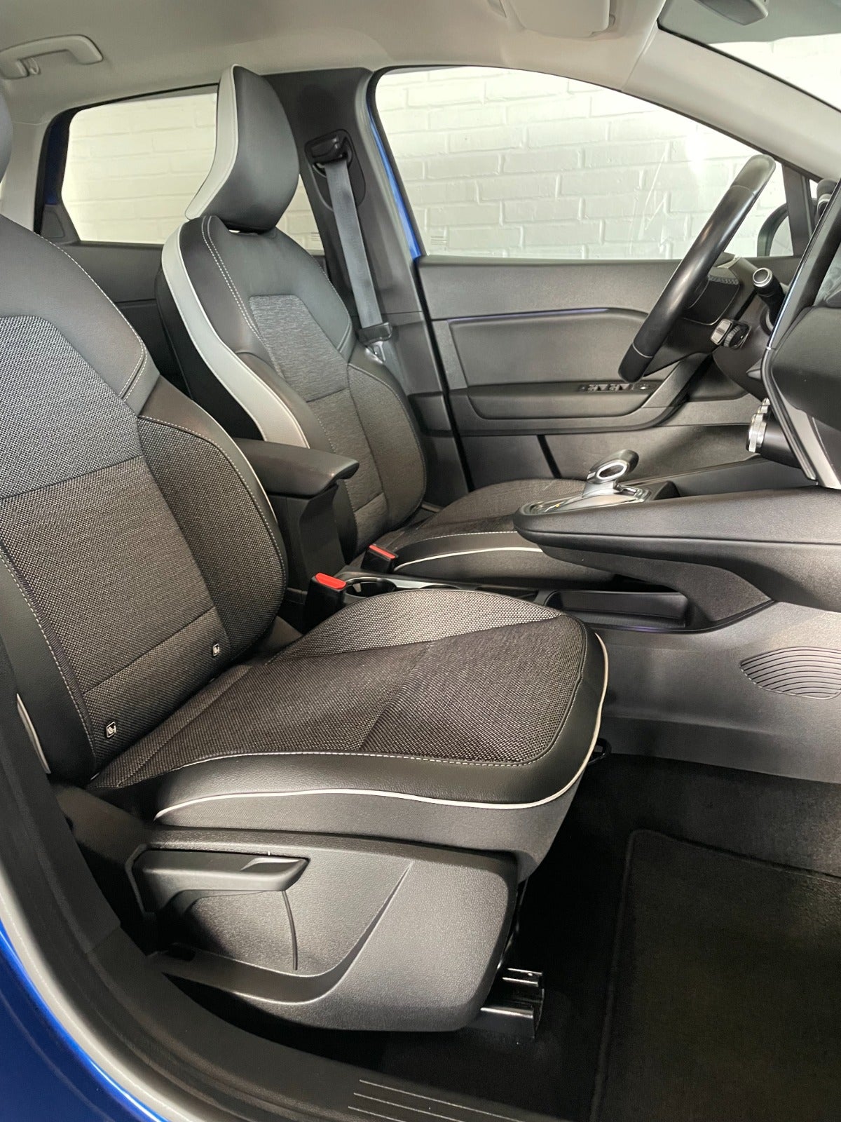 Billede af Renault Captur 1,6 E-Tech Intens