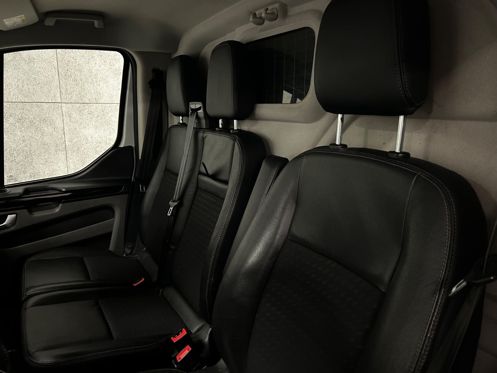 Billede af Ford Transit Custom 320L 2,0 TDCi 185 Sport