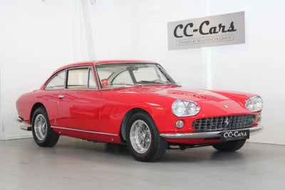 Ferrari 330 4,0 GT 2+2 2d