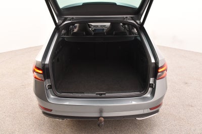 Skoda Superb TSi iV Sportline Combi DSG