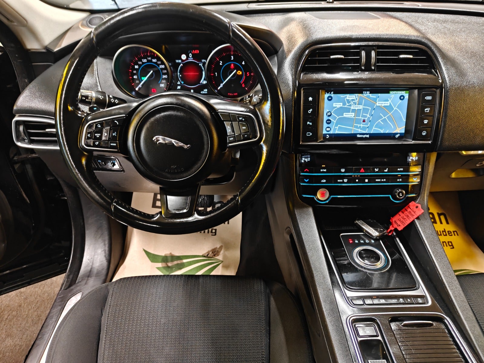 Billede af Jaguar F-Pace 2,0 D180 Drivers Edition aut.