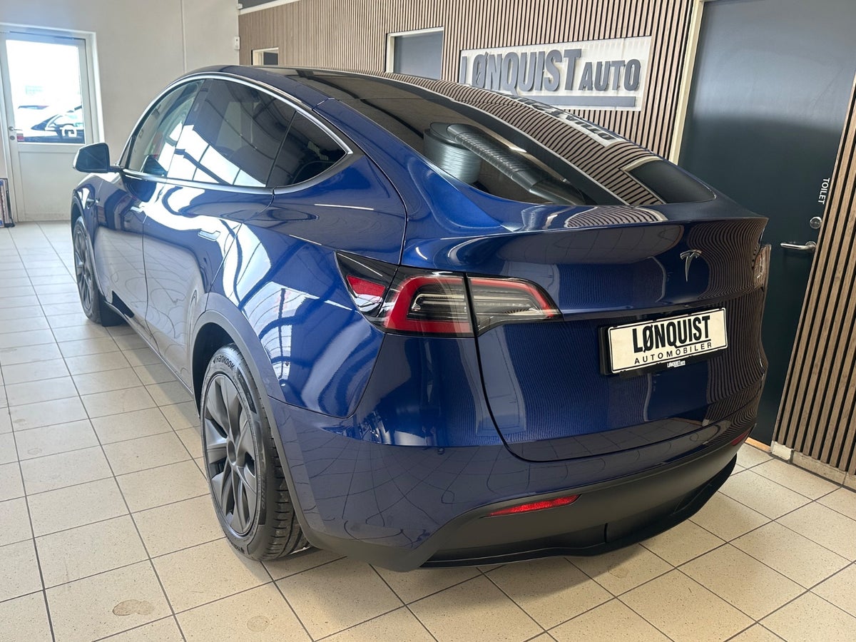 Tesla Model Y Long Range RWD Tesla Model Y Long Range RWD