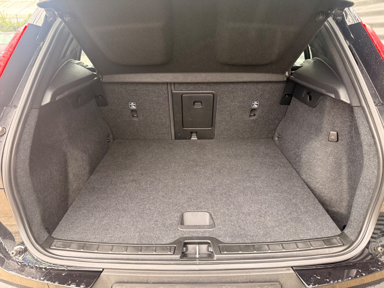 Billede af Volvo XC40 1,5 T4 ReCharge R-Design aut.