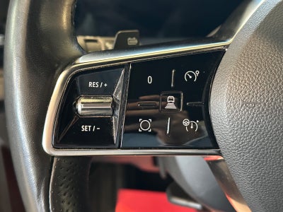 Renault Megane E-Tech Iconic