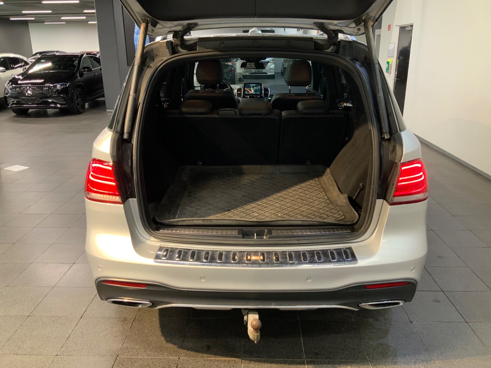 Mercedes-Benz GLE 350 d (6/8)