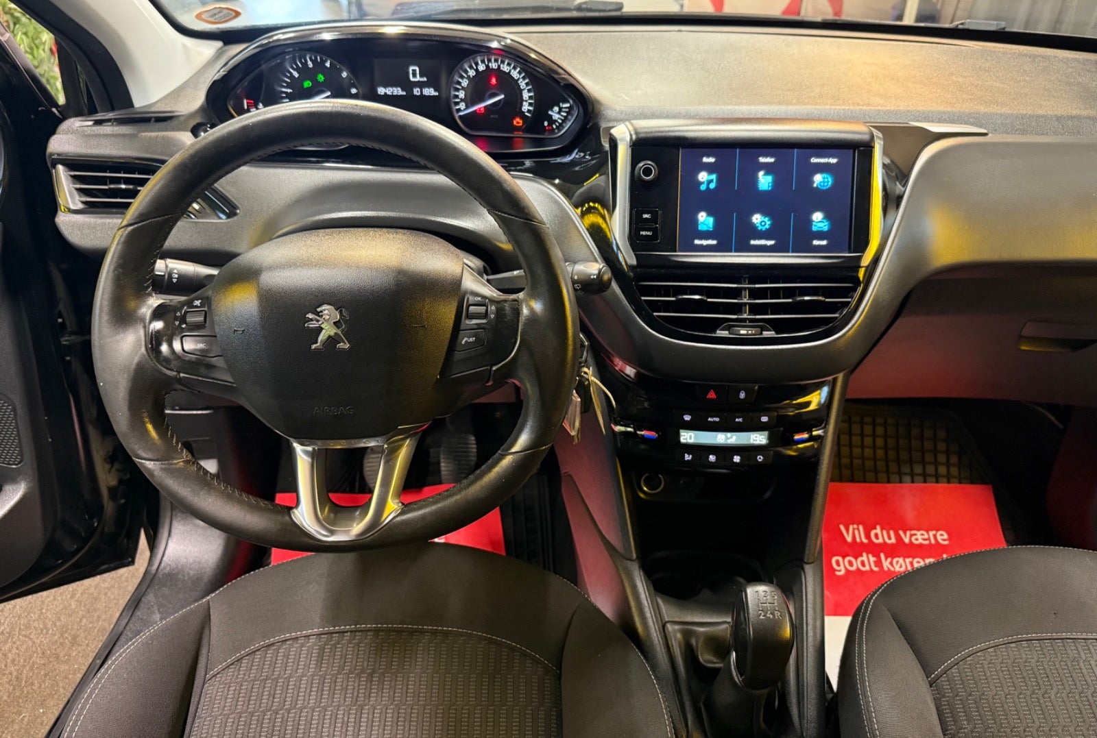 Billede af Peugeot 208 1,2 e-THP 110 Active