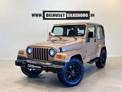 Jeep Wrangler 4,0 Sahara aut. 3d