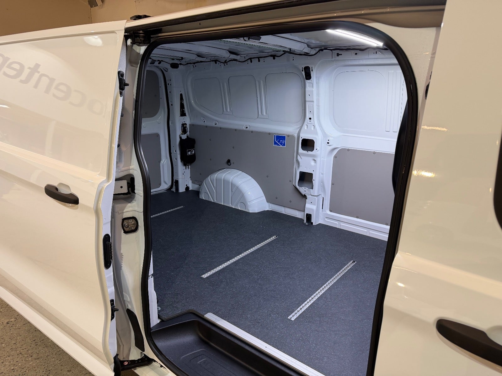 Ford E-Transit Custom 320L Trend