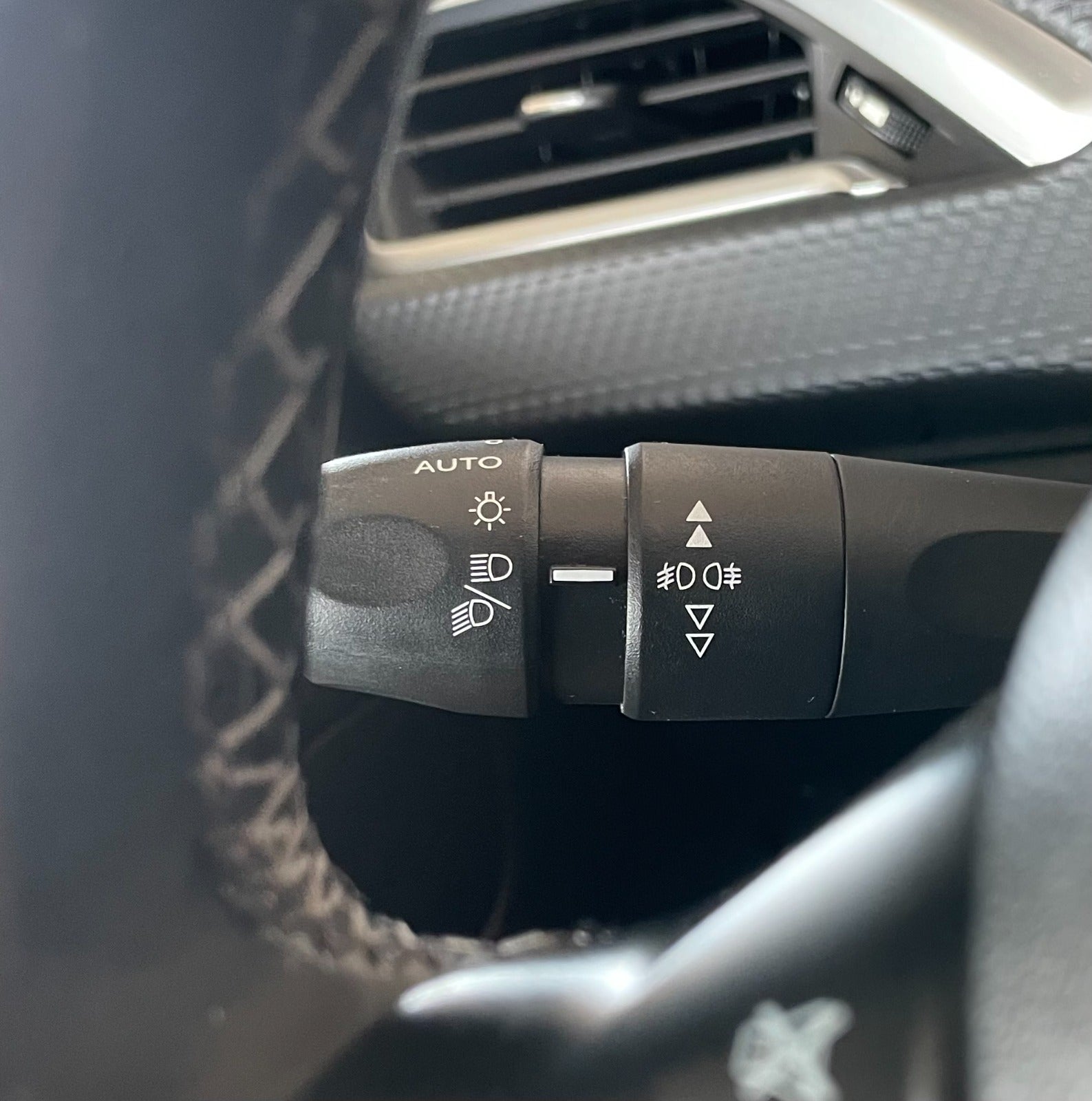 Billede af Peugeot 2008 1,2 PureTech 110 Prestige Sky