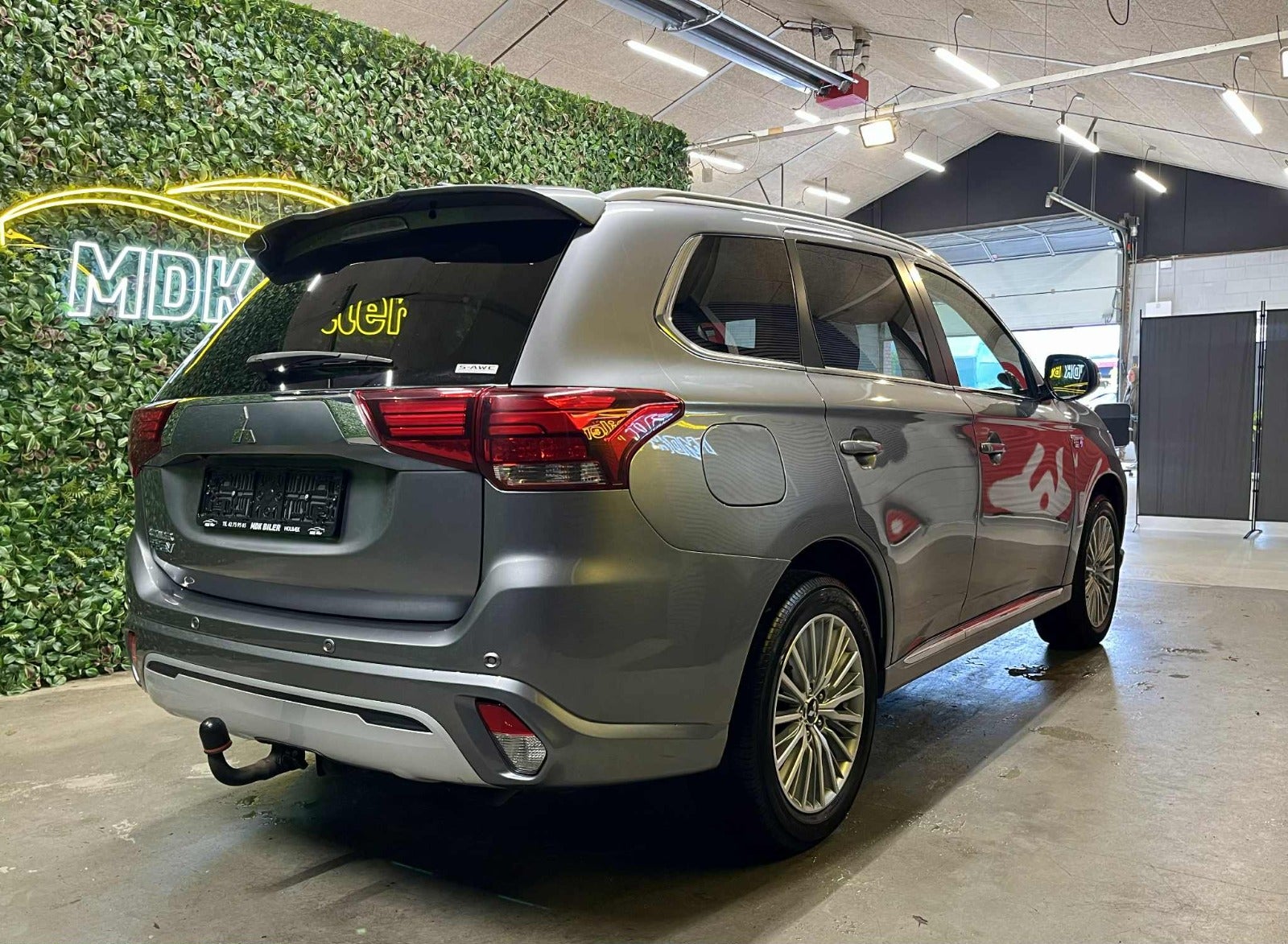Billede af Mitsubishi Outlander 2,4 PHEV Intense CVT 4WD