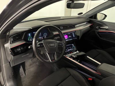 Audi e-tron S-line quattro Van