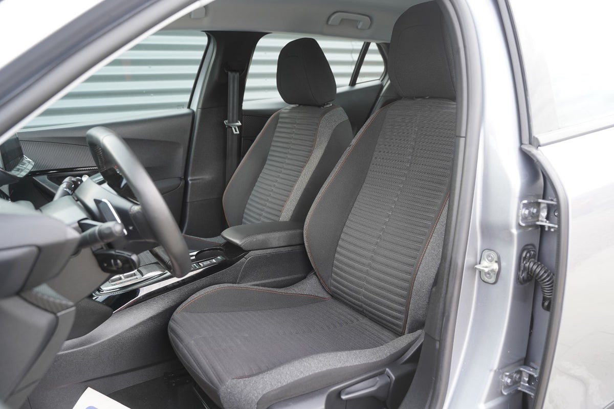 Billede af Peugeot 2008 1,2 PureTech 130 Active Pack EAT8