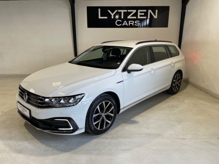 VW Passat GTE Variant DSG
