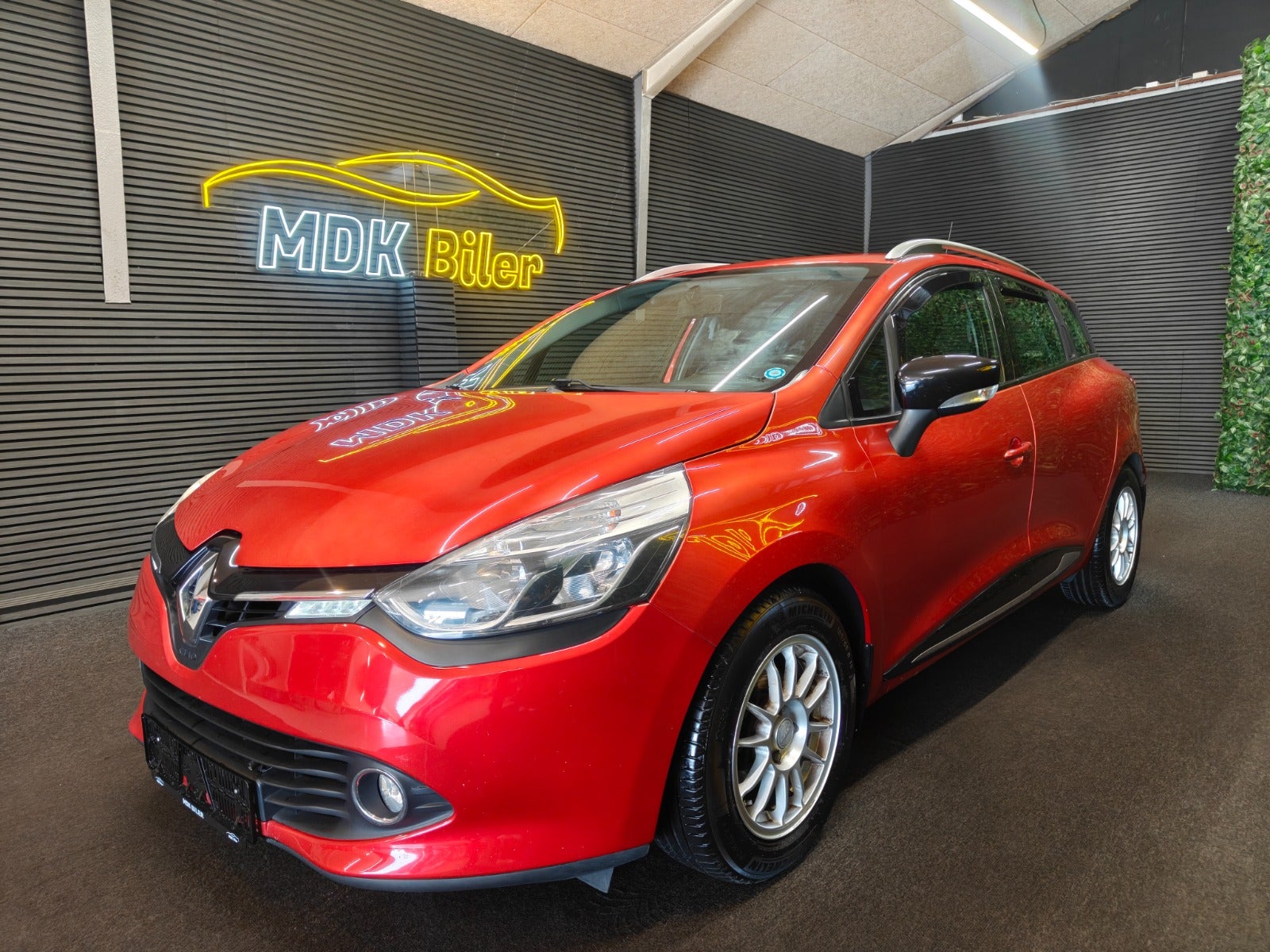 Billede af Renault Clio IV 1,2 16V Authentique Sport Tourer