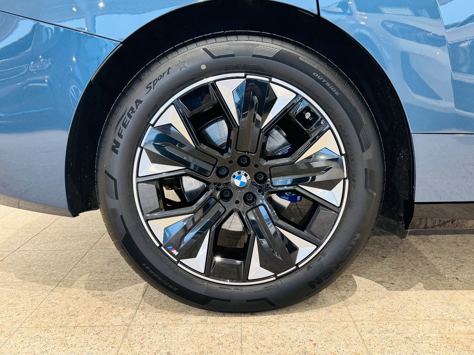 BMW iX  xDrive60 M-Sport,  5-dørs