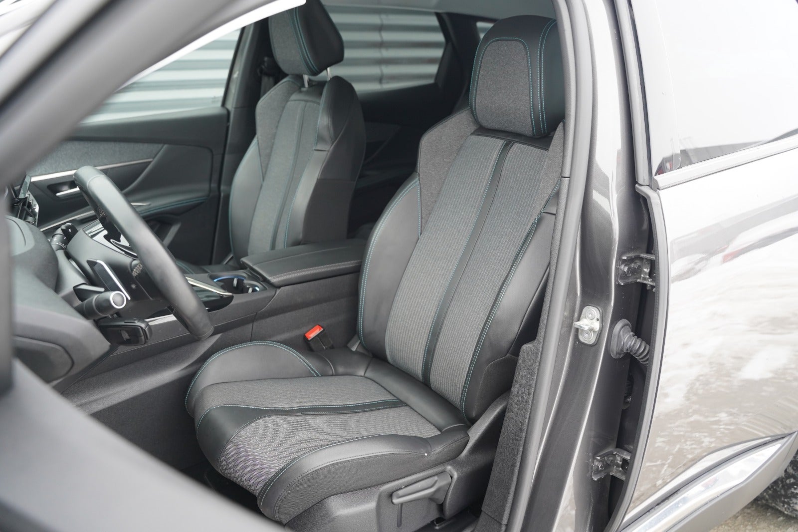 Billede af Peugeot 3008 1,6 Hybrid Allure Pack EAT8