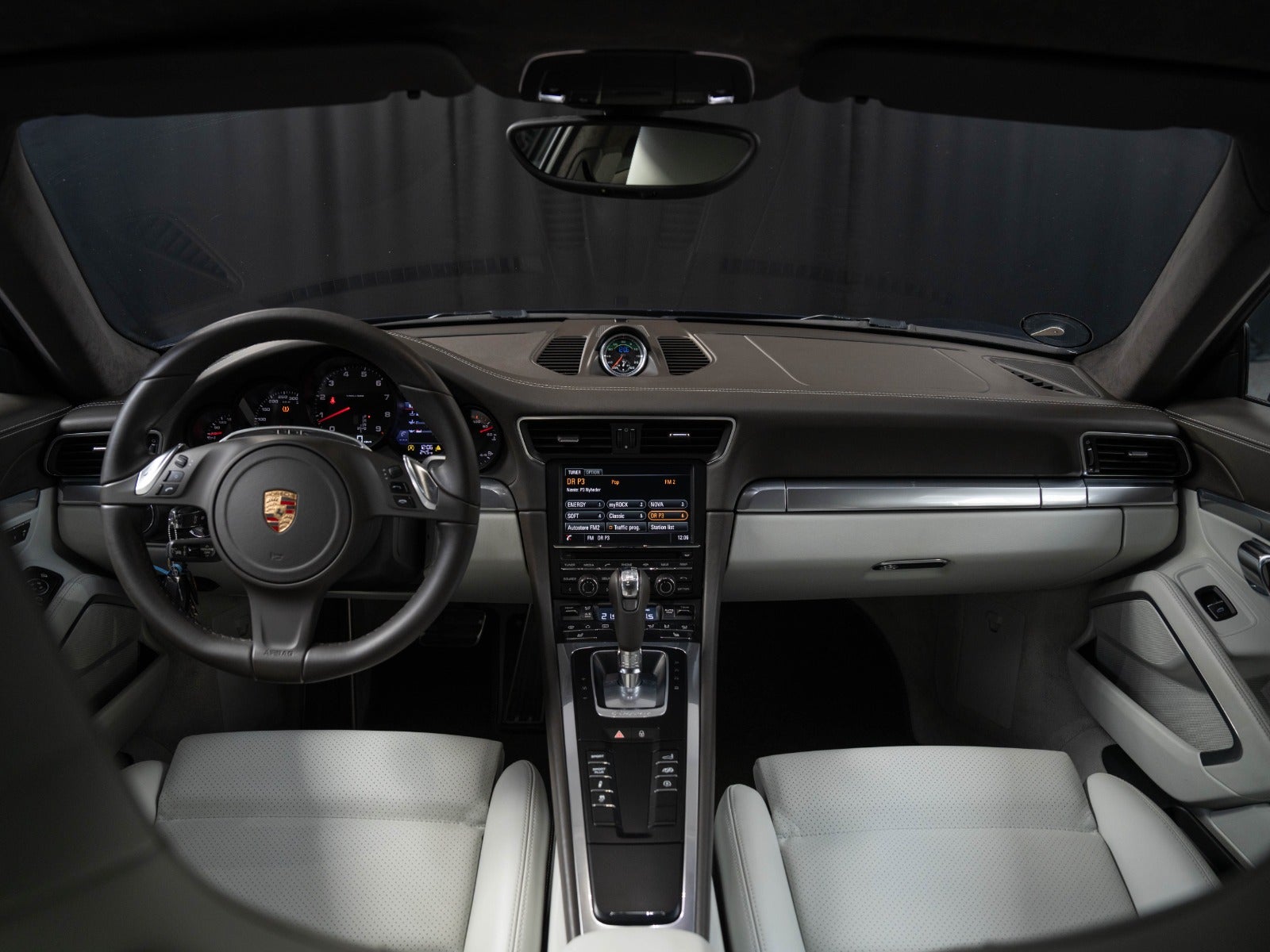 Gallery image 11 of 18