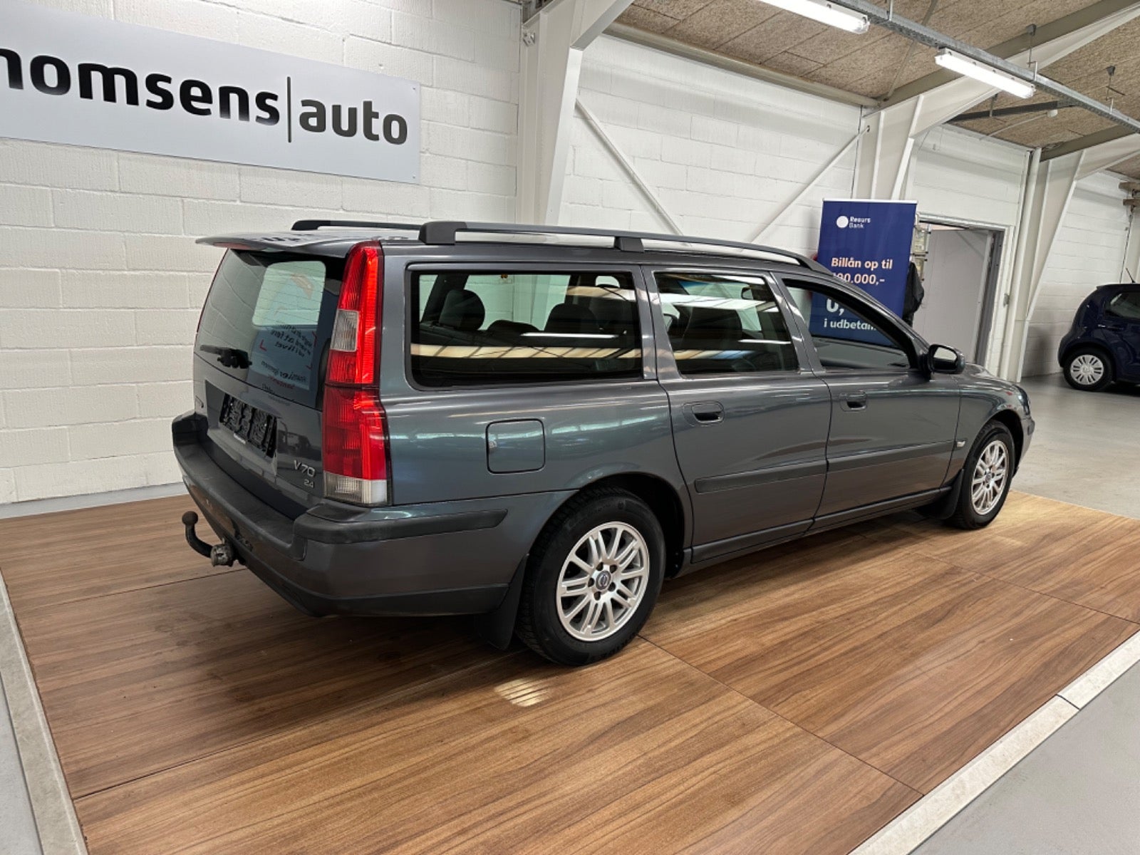 Volvo V70 2003