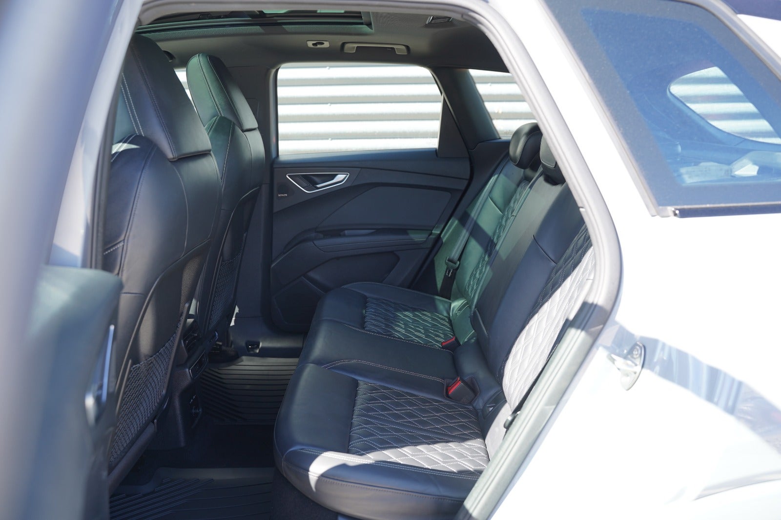 Billede af Audi Q4 e-tron 40 S-line