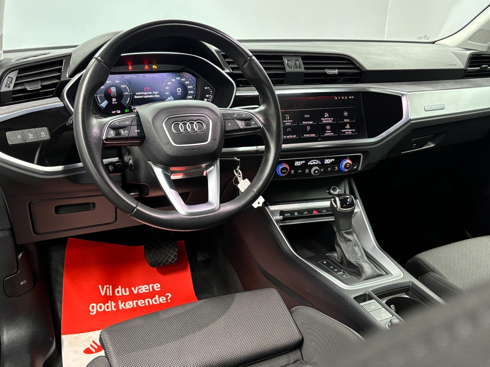 Billede af Audi Q3 45 TFSi e Attitude plus S-tr.
