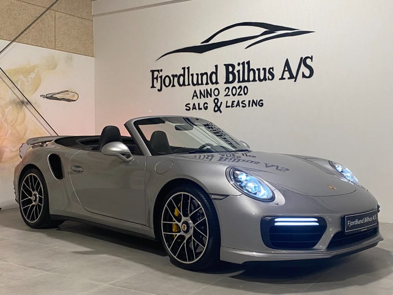 Porsche 911 Turbo S Cabriolet PDK