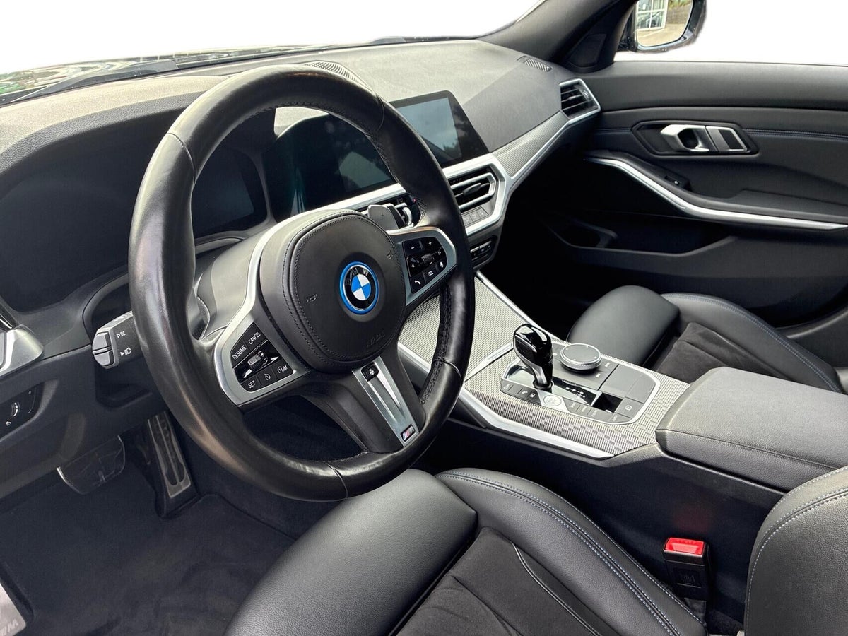 BMW 330e M-Sport aut. billede 3