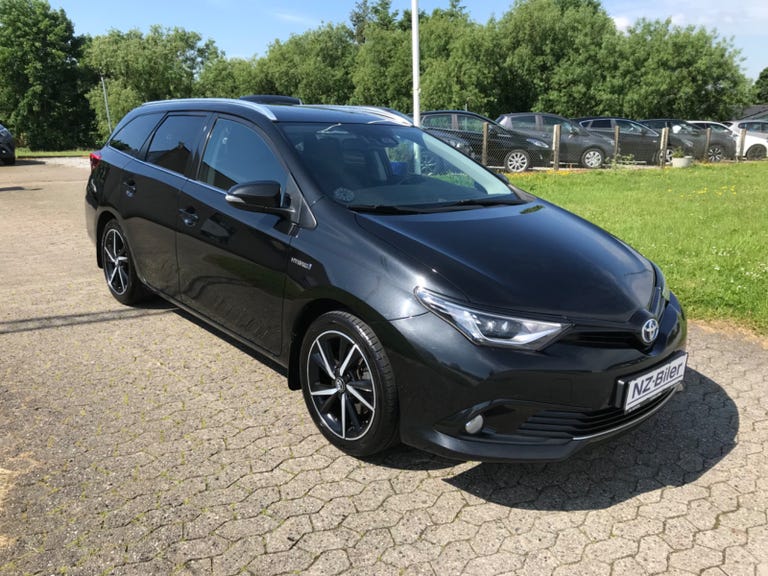 Toyota Auris Hybrid H2 Selected CVT