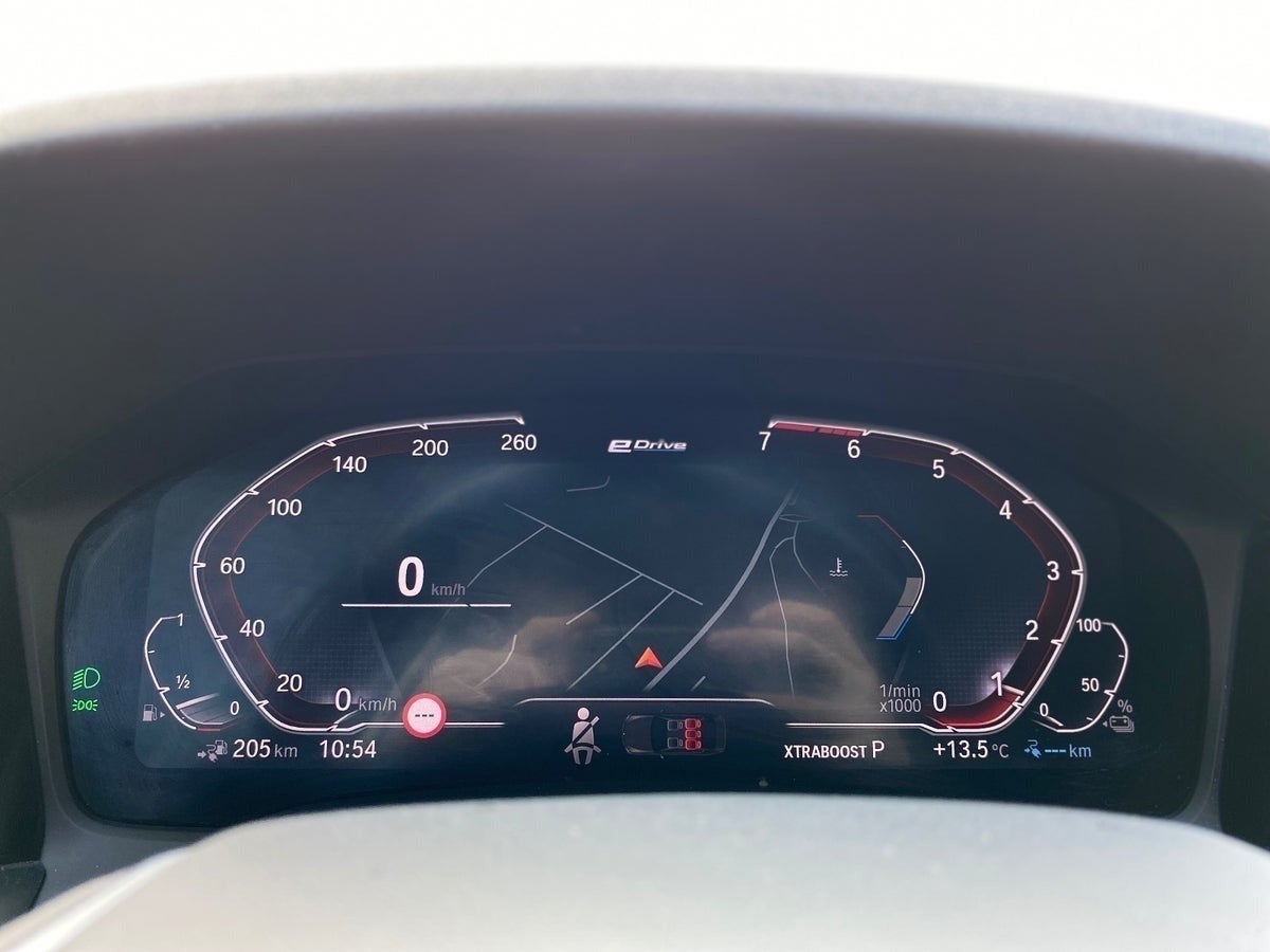 BMW 330e Sport Line aut.