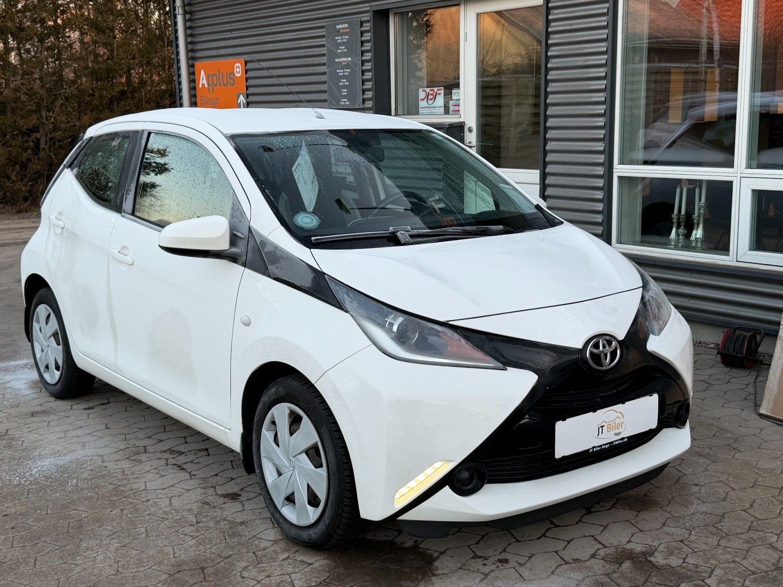 Toyota Aygo VVT-i x-play x-shift