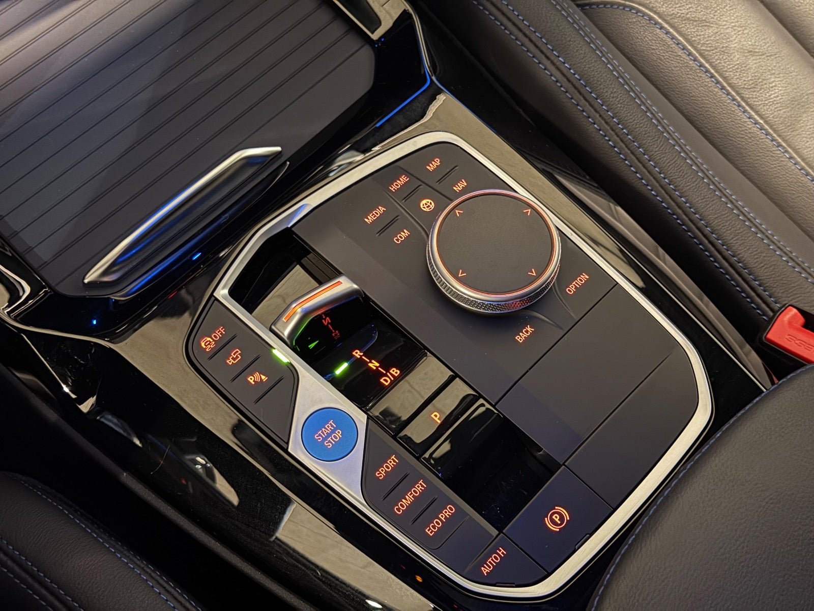 BMW iX3 Charged Plus M-Sport