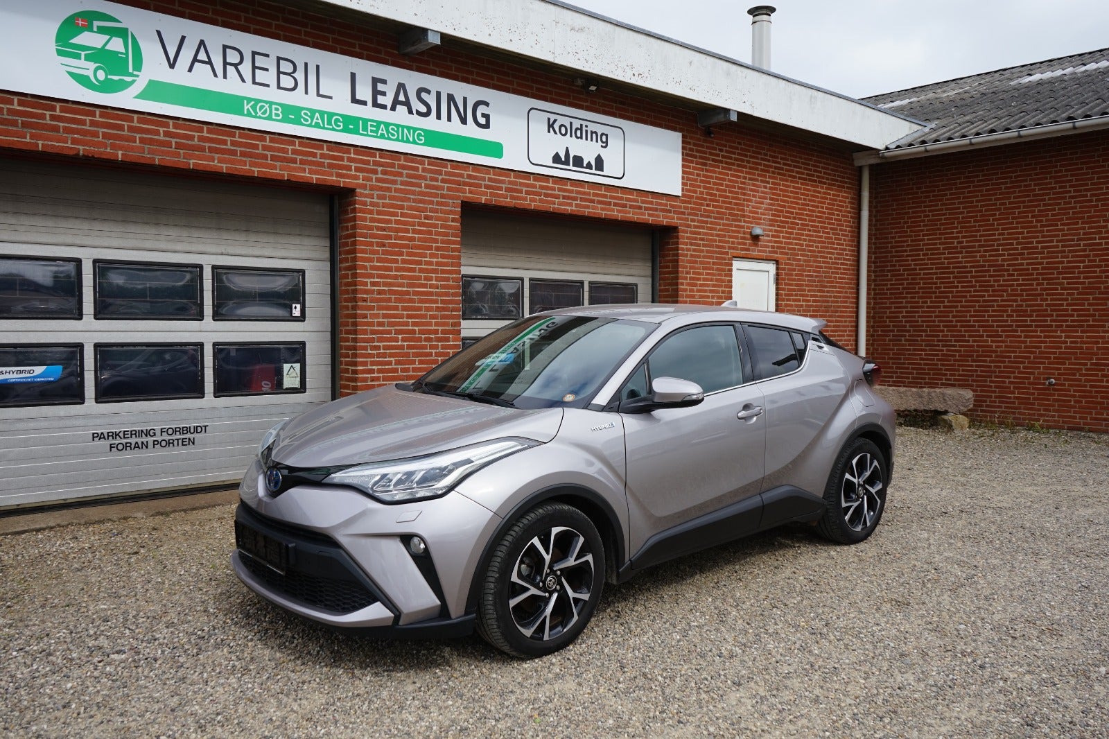 Billede af Toyota C-HR 1,8 Hybrid C-ENTER CVT Van
